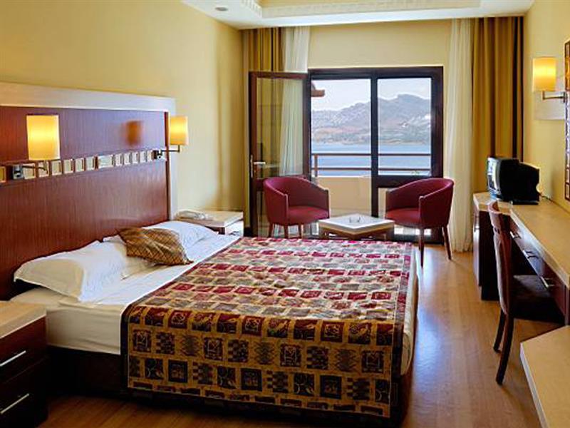 Green Beach Resort Гюндоган Экстерьер фото
